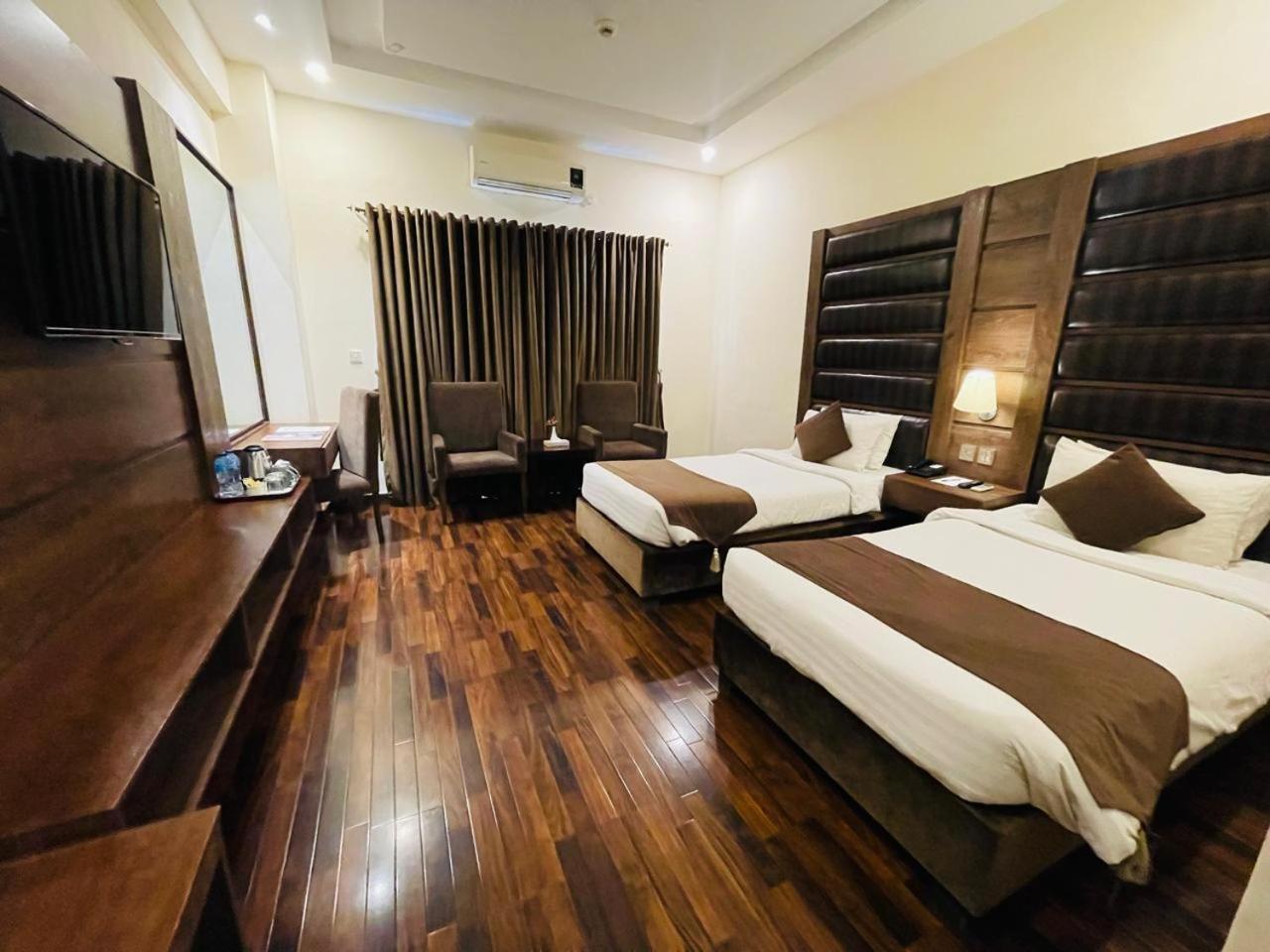 Legend Hotel Islamabad Buitenkant foto