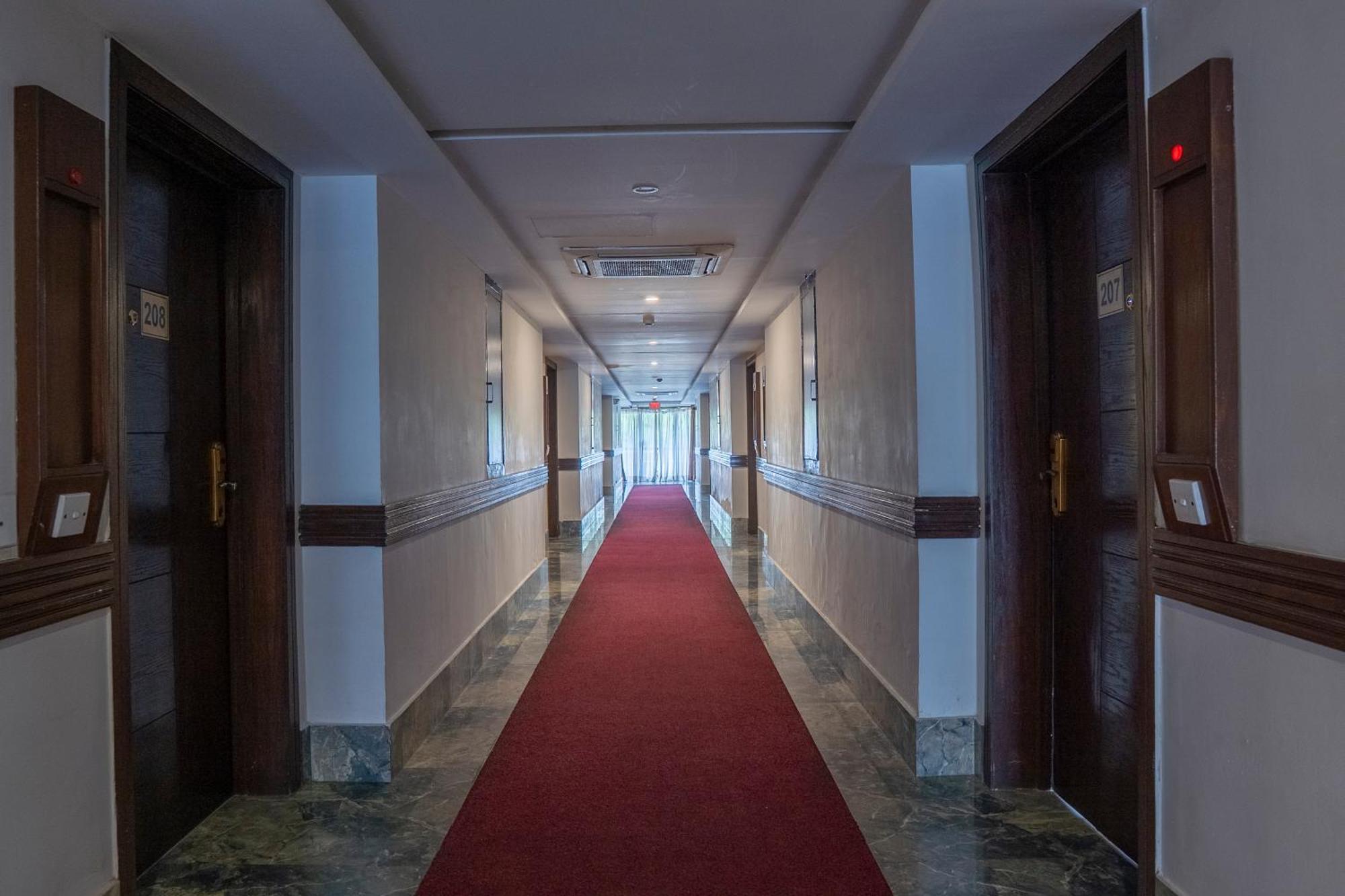Legend Hotel Islamabad Buitenkant foto